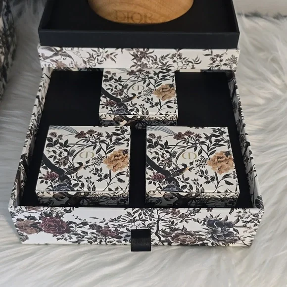 Very Rare!!! Dior VIP gift mid autumn festival mooncake decor. - Picture 4 of 11